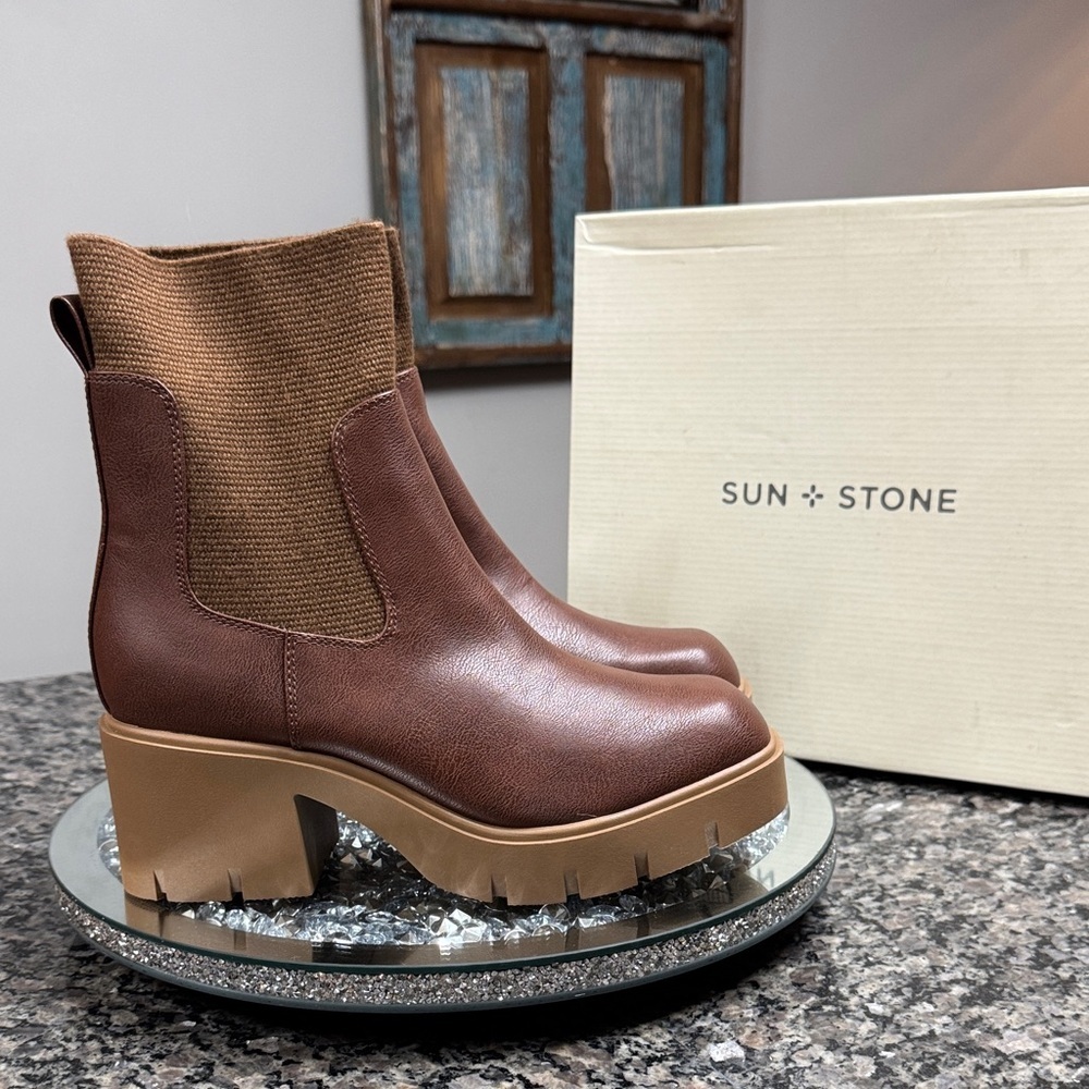 Sun + Stone Women's Verityy slip on lug sole platform Brown Ankle Booties NEW 9